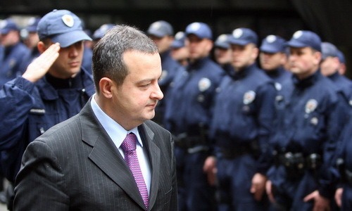 Strah veći od dužnosti: ministar policije Ivica Dačić